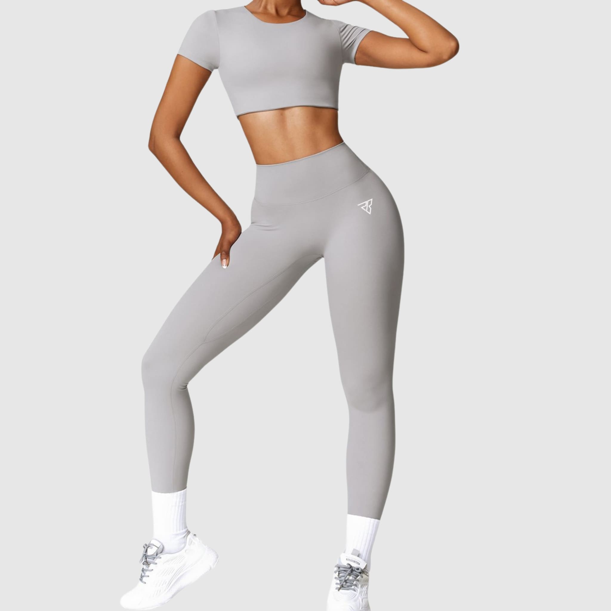 Ensemble t-shirt court et leggings extensibles