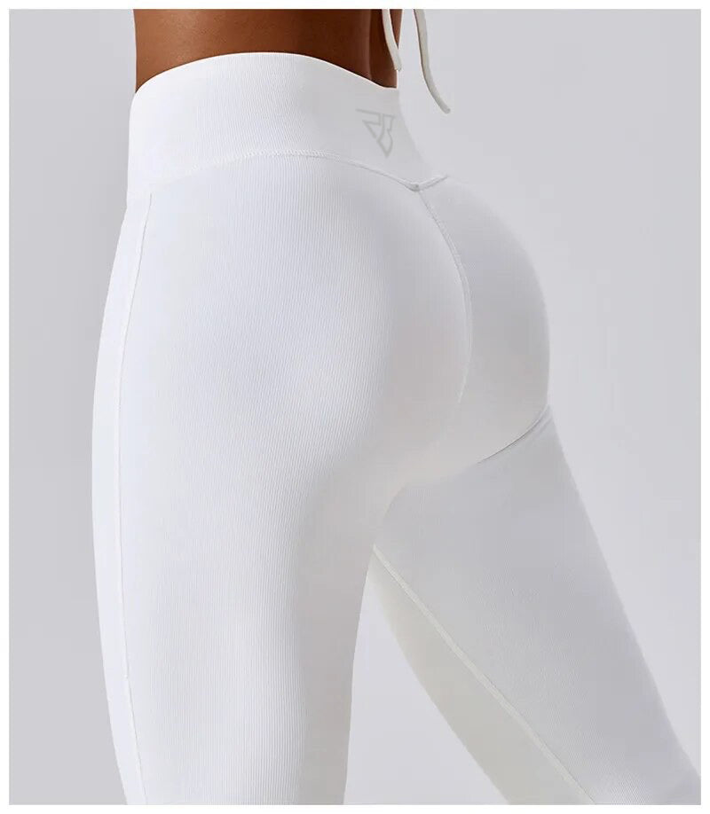 Soutien-gorge de sport push-up et pantalon évasé taille V